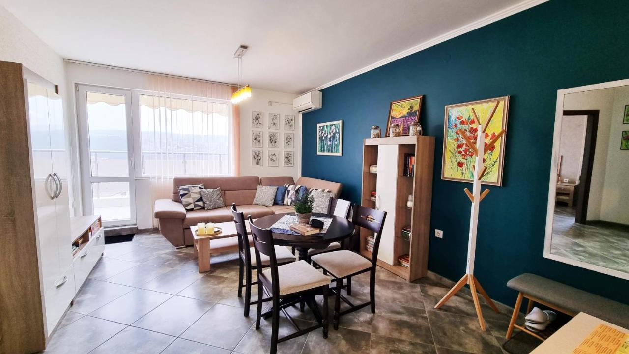 The View Veliko Tarnovo Apartment Luaran gambar